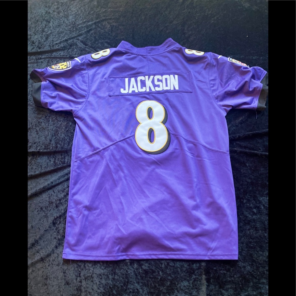 NWOT Ravens Lamar Jackson Jersey size medium #8